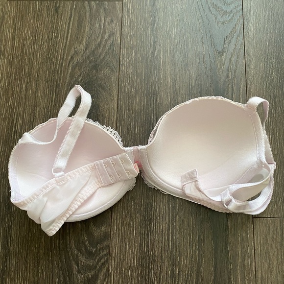 Victoria’s Secret lined Demi bra - Picture 2 of 2